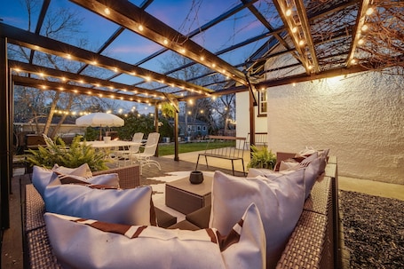 Outdoor dining. Charming 3 Bedroom 1940s Farm House