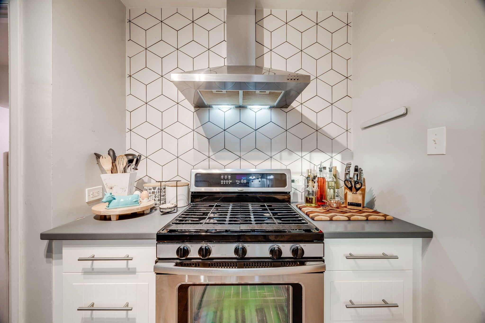 Microondas, horno, parrilla de estufa y lavavajillas 