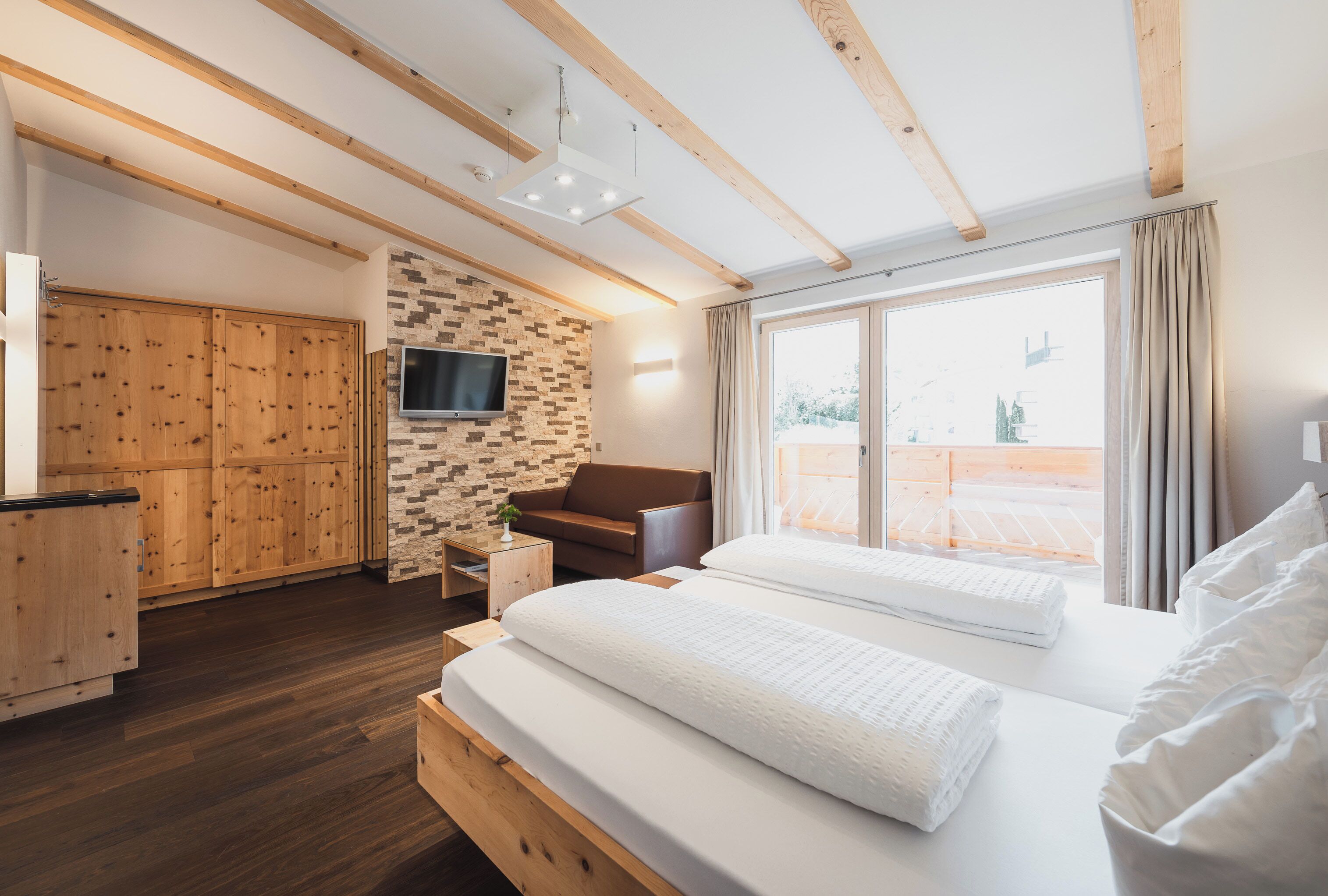 Habitación Deluxe | Escritorio, espacio para trabajar con laptop y wifi gratis 