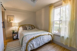 2 dormitoris, planxa i posts de planxar, wifi i roba de llit 