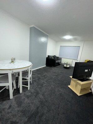 Interior - Noormak Nights Luxury 3-bed House in Birmingham (Birmingham)