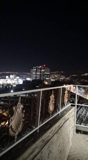 Property grounds - My Little Penthouse/Blvrd Morazan/Lomas/USA Embass
(TGU)