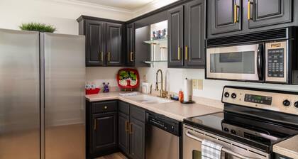 Relax at The Roxie or Walk to the Ole Miss campus!