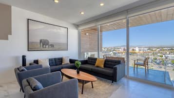 Superior Apartment, 3 Bedrooms, Hot Tub, City View | View from room