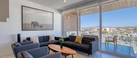 Superior Apartment, 3 Bedrooms, Hot Tub, City View | View from room