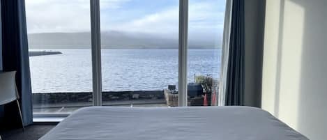 4 bedrooms, iron/ironing board, travel cot, free WiFi