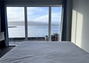 4 bedrooms, iron/ironing board, travel crib, free WiFi - Dingle Sea Escape (Dingle)