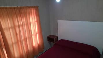 1 habitación, wifi y ropa de cama