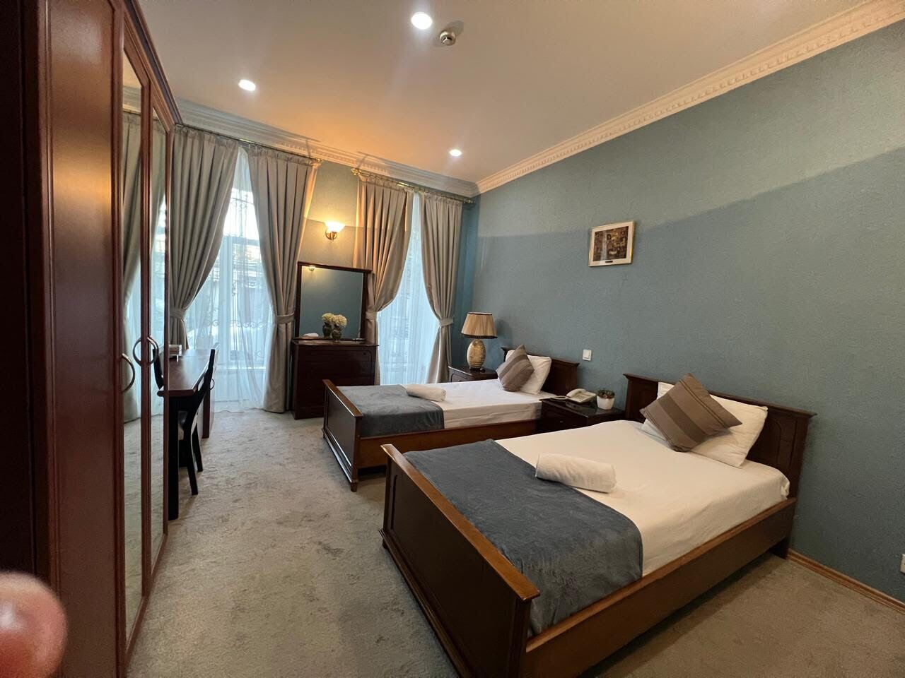 豪華雙床房 | 書桌、免費無線上網、床單