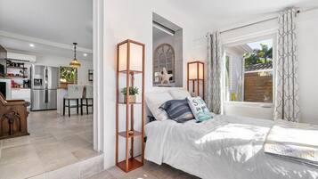 2 chambres, bureau, fer et planche à repasser, Wi-Fi gratuit