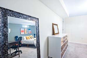 1 bedroom, desk, iron/ironing board, WiFi