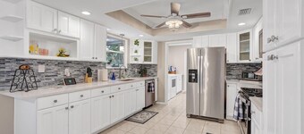 Private Home with Beautiful Backyard & Pool Close to Beach in Palm Beach Gardens