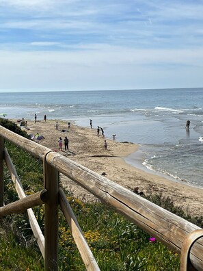 Beach - Studio in Residence La Perla Del Mare, with pool, 100 meters from the beach. (Lu Bagnu)