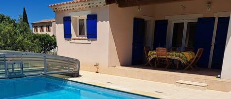 Innenpool, Außenpool