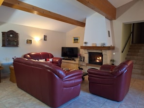 Smart TV, fireplace, books, stereo - Maison des Abeilles (Sablet)