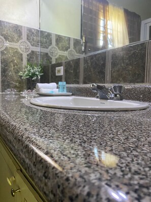 Comfort-Haus | Badezimmer | Kostenlose Toilettenartikel