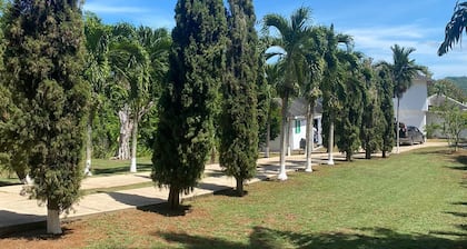 Lachemar Guest House