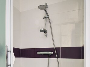 Shower - Harbor View Hideaway (Isigny-sur-Mer)