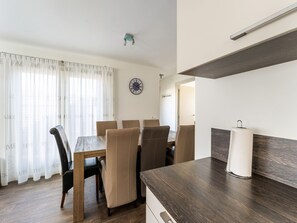 Dining - Snug Holiday Home in Bantega with Own Harbour, Boathouse (Bantega)