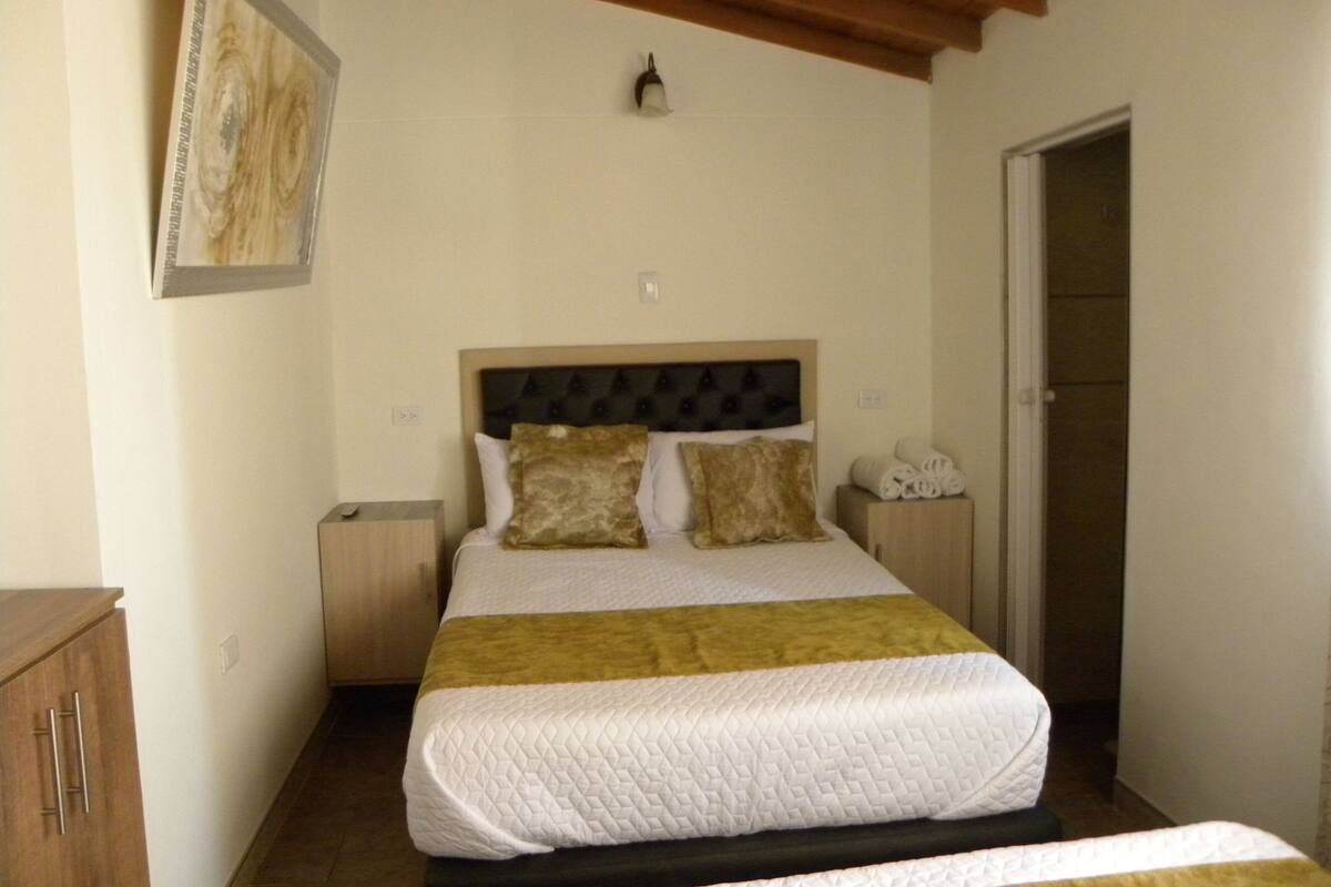 Standard Room, 1 Double Bed, Private Bathroom, City View | WiFi (free)