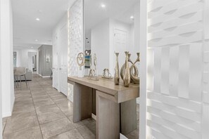 Interior - 7 Bedrooms/ 7 Bathrooms/ Solara Resort (8959 AD) (Kissimmee)