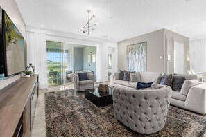 TV - 7 BD/ 7 BA/ Solara Resort (8959 AD) (Kissimmee)