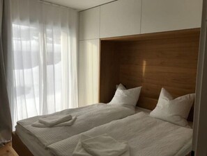 1 bedroom, WiFi, bed sheets