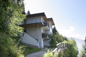 Exterior - Apartment in Aschau near Ski Lift Kaltenbach (Aschau im Zillertal)