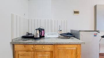 Estúdio | Cozinha privada | Geladeira grande, cooktop