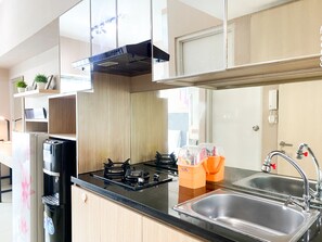 Estúdio | Cozinha privada | Geladeira grande, cooktop