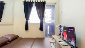 Apartment | Living area - Good Choice And Homey 2Br At Green Pramuka City Apartment (Jakarta)