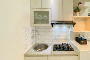 Appartamento | Cucina privata | Frigorifero con congelatore, piano cottura