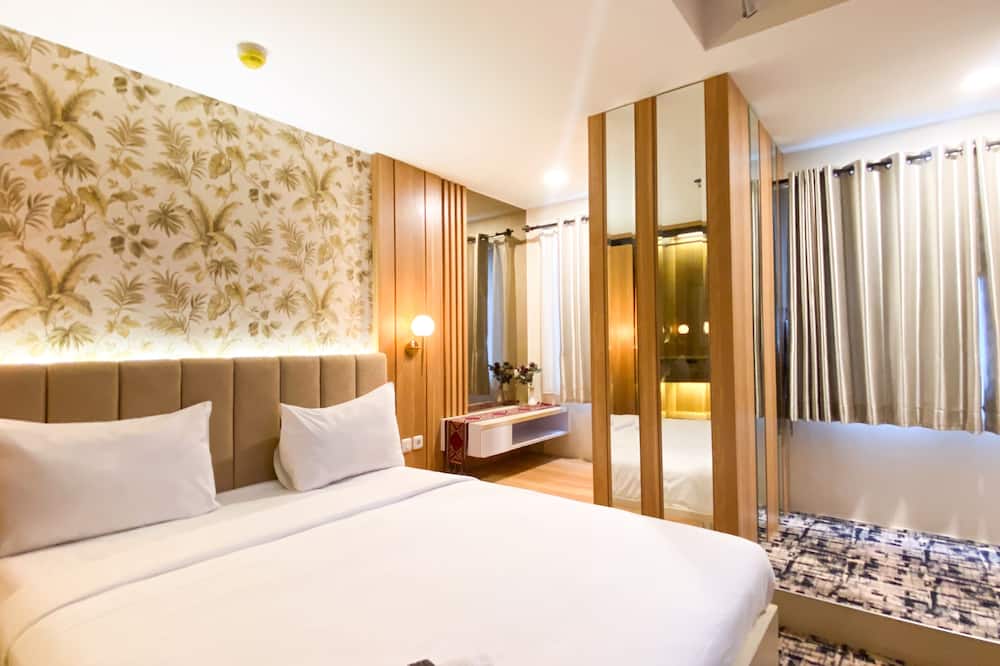 Comfy and Modern Look 1BR LRT City Jatibening Apartment