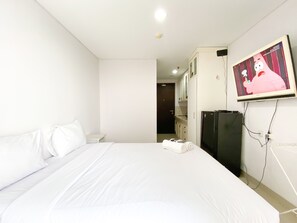 Free WiFi - Good Choice And Homey Studio Enviro Apartment (Cikarang)