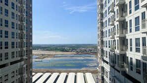 Exterior - Good Price And Nice 2Br Tokyo Riverside Pik 2 Apartment (Teluknaga)