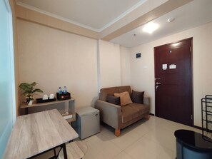 Interior - Contemporary Style 1Br Apartment At Gateway Pasteur (Cimahi)