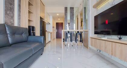 Spacious And Homey 2Br At Sky House Bsd Apartment