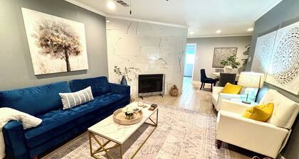 Luxe Retreat•2 bd 2 en-suites•Gourmet kitchen• Mall•LSU Top Amenities You Love!