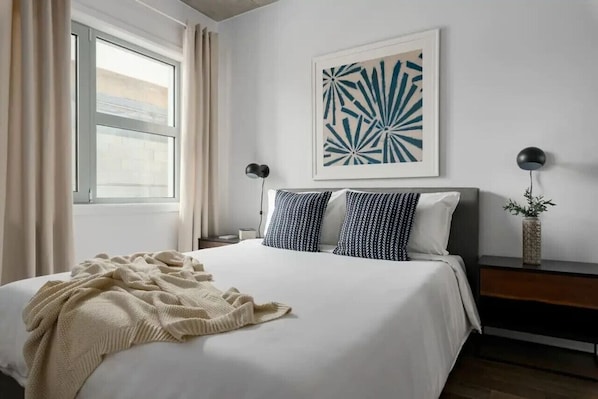 1 chambre, bureau, fer et planche à repasser, Wi-Fi gratuit