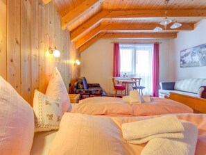 2 bedrooms, WiFi