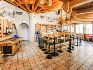 Bar (en el alojamiento)