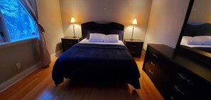 3 chambres, fer et planche à repasser, Wi-Fi gratuit, draps fournis