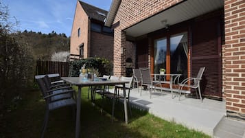 Buiten dineren
