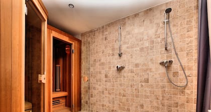 Ferienhaus (+28p) am Ufer der Ourthe in Durbuy