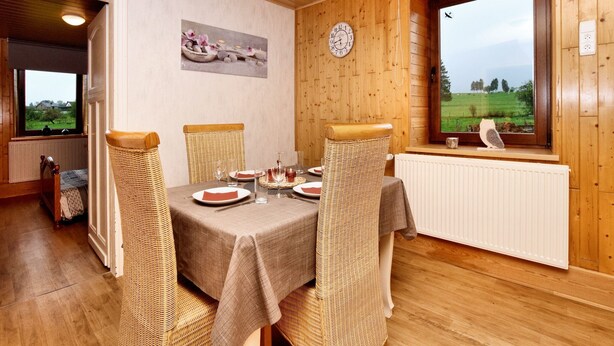 Dining - Holiday Apartment with Garden in Born (Born (Amel))