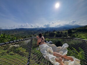 Family Cabin, Mountain View | Free WiFi - Glamping Villa Luces (Dagua)