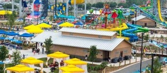 1940's Charming Home w/Lake-Park View in Quiet, very Family Friendly Area