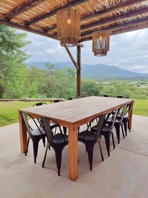 Área de parrillas y picnic