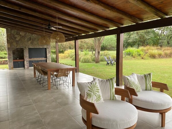 Exterior - ACODEGORA Y AMPLIA CASA EN SALTA (Villa San Lorenzo)