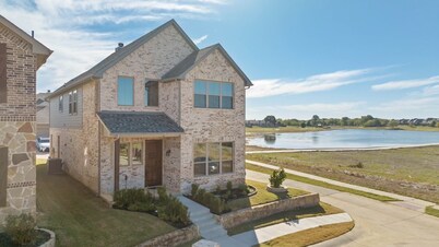 Cozy Lake house at Oakpoint w / Fully Equipped Office. Pet Friendly!